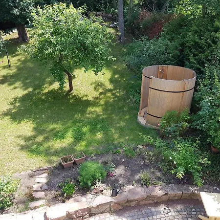 Апартаменты Gruene Wohlfuehloase In Einer Stadtvilla